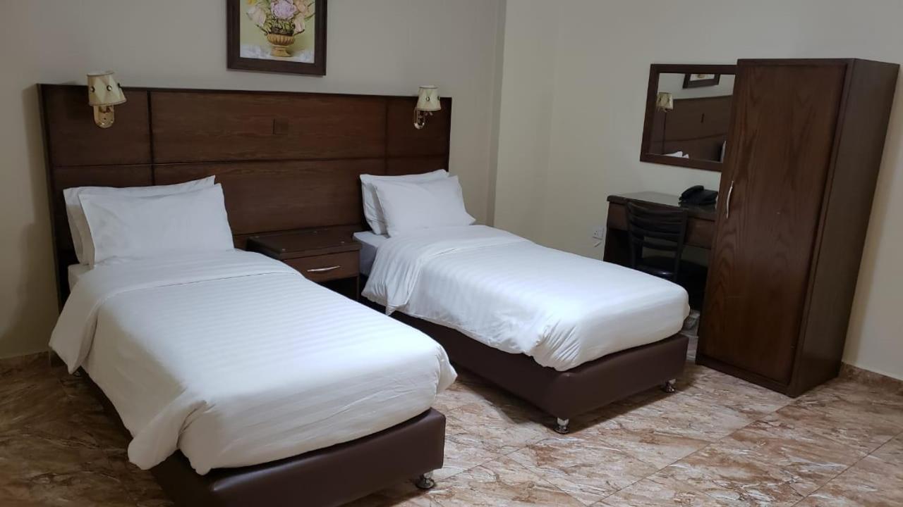 עקבה Karam Inn מראה חיצוני תמונה
